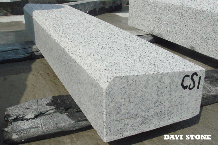 French Kerbstone CS1 Top Bushhammered others sawn 100x20x12cm - Dayi Stone